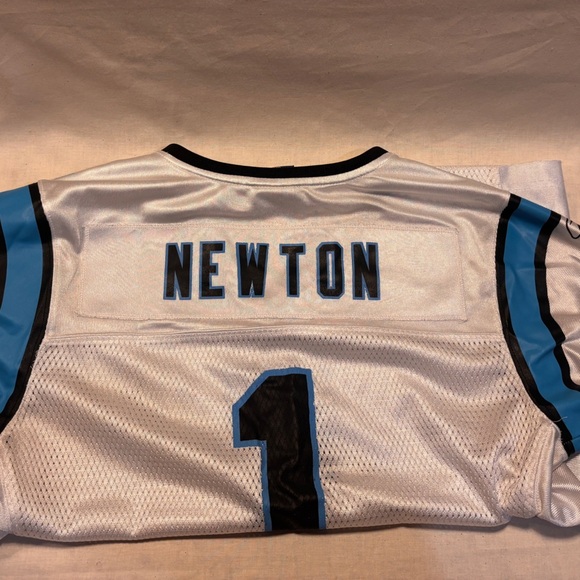 Cam Newton Jersey Size M - Picture 2 of 5